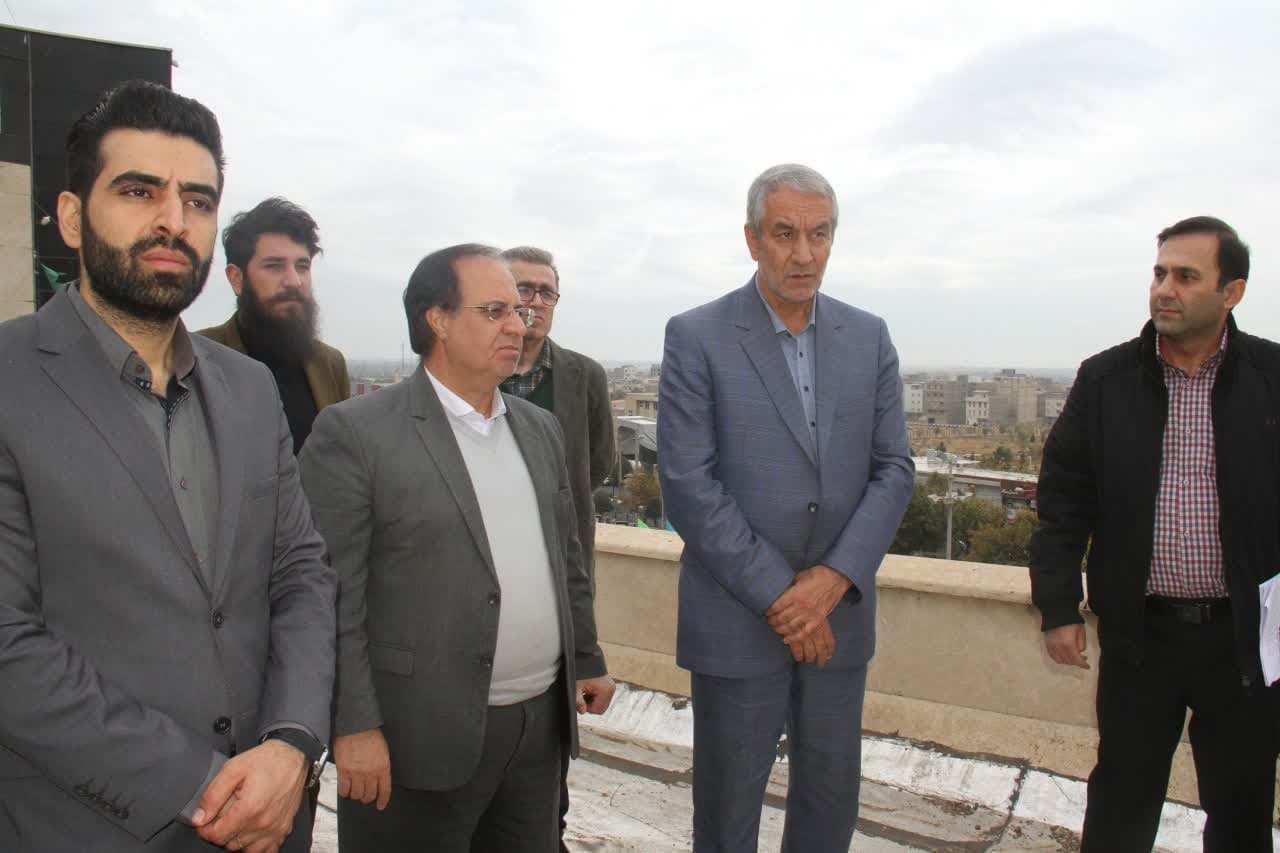 نشست دکتر کفاشیان رئیس هیئت مدیره باشگاه فرهنگی ورزشی مهر اعزام با مهندس یعقوبی شهردار هشتگرد