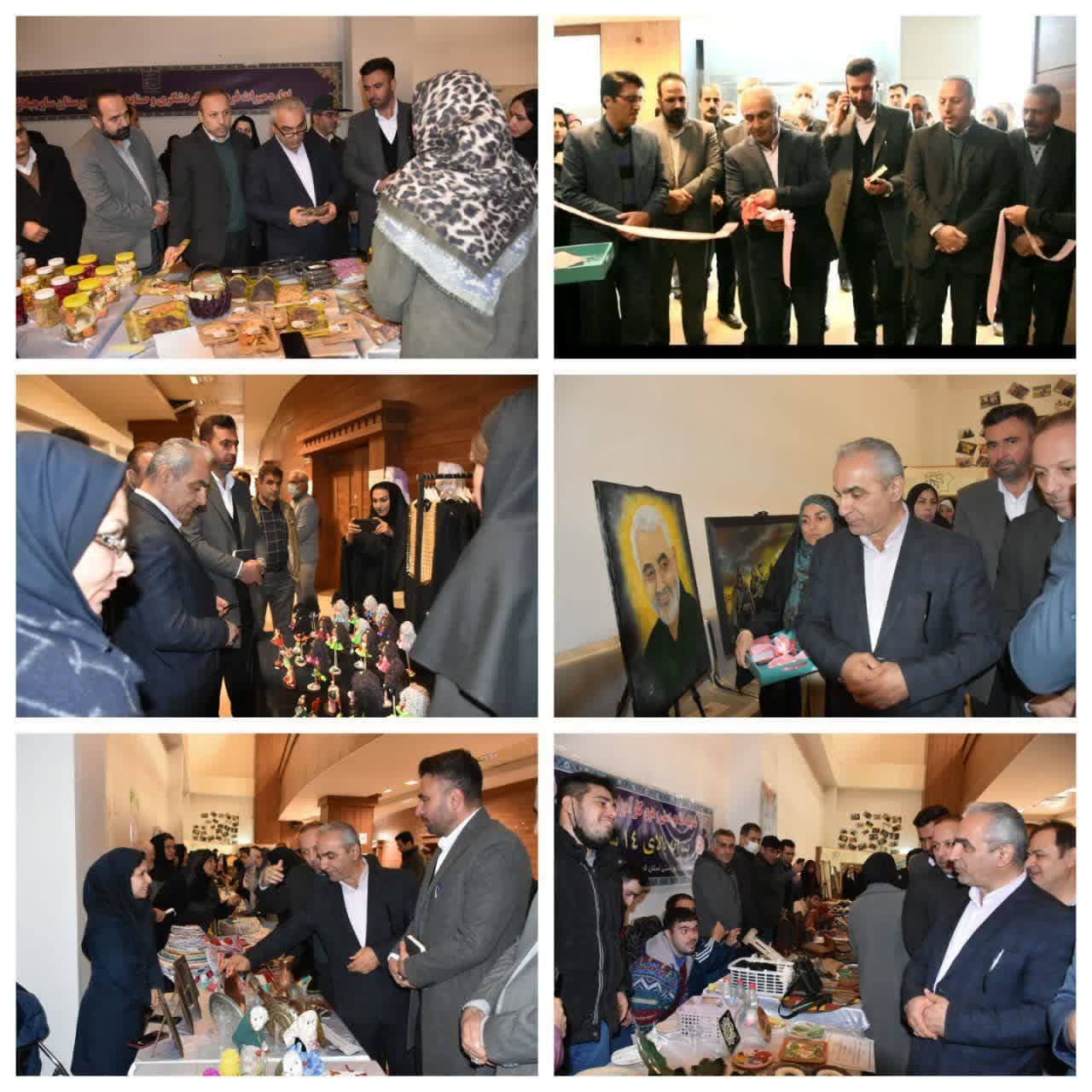 افتتاح نمایشگاه صنایع دستی و سوغات محلی