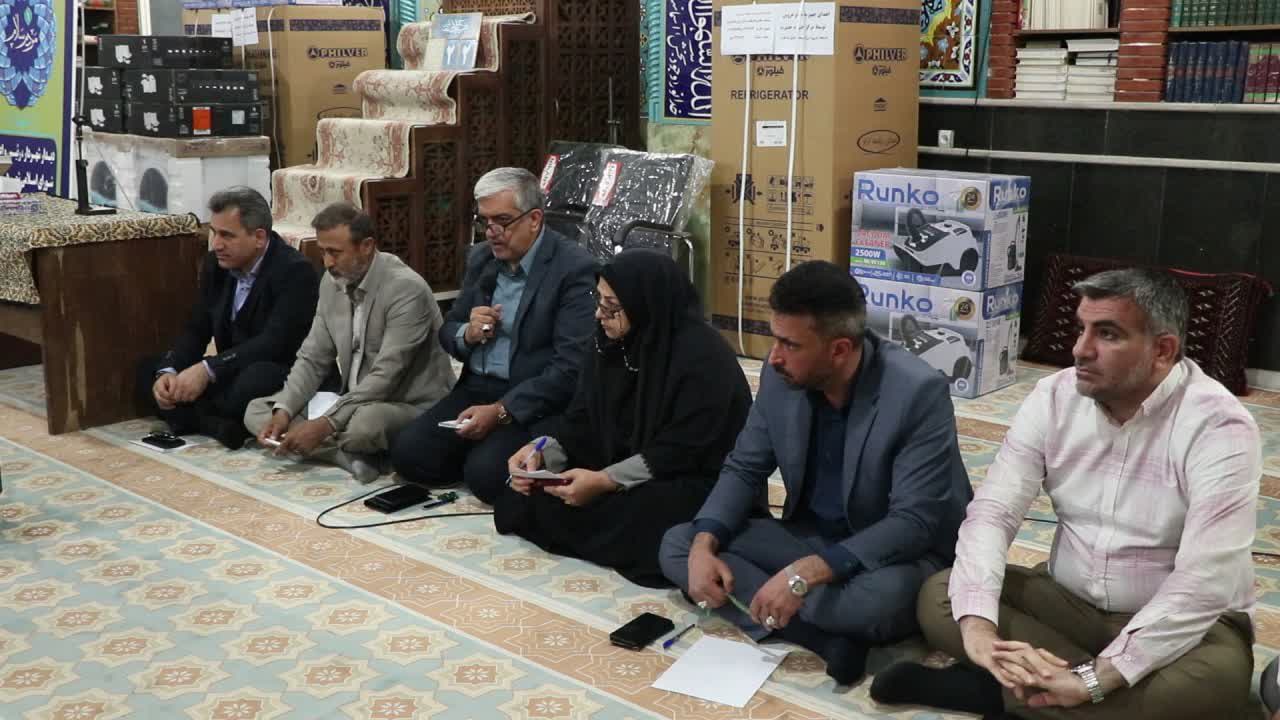 حضور شهردار و معاونین رئیس و اعضای شورای اسلامی شهر در مسجد جامع هشتگرد
