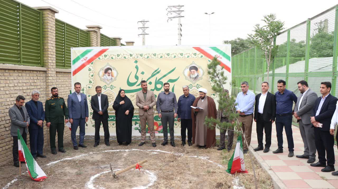 آیین گلنگ زنی پروژهای عمرانی شهرداری به همت مدیریت شهری،رئیس و اعضای شورای اسلامی شهر هشتگرد