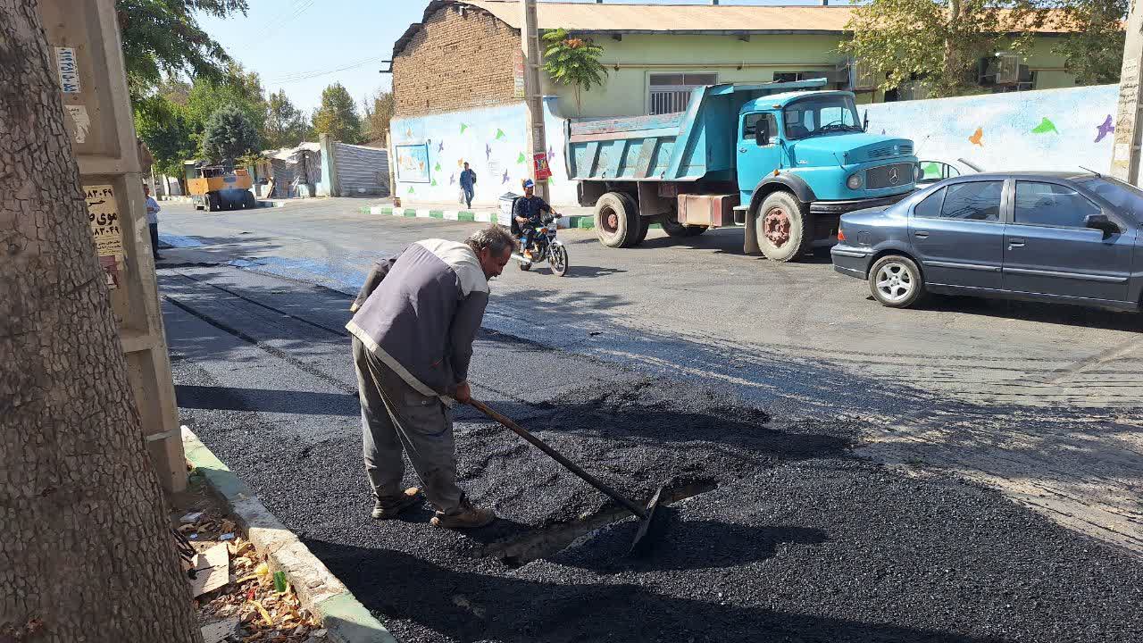 🔰گزارش عمرانی از آغاز عملیات روکش آسفالت خیابان جلال آل احمد در شهرک وحدت