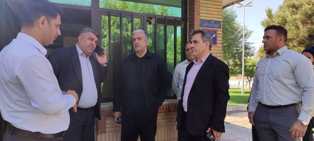 بازدید مهندس صادقلو فرماندار شهرستان ساوجبلاغ از گرمخانه شهر هشتگرد