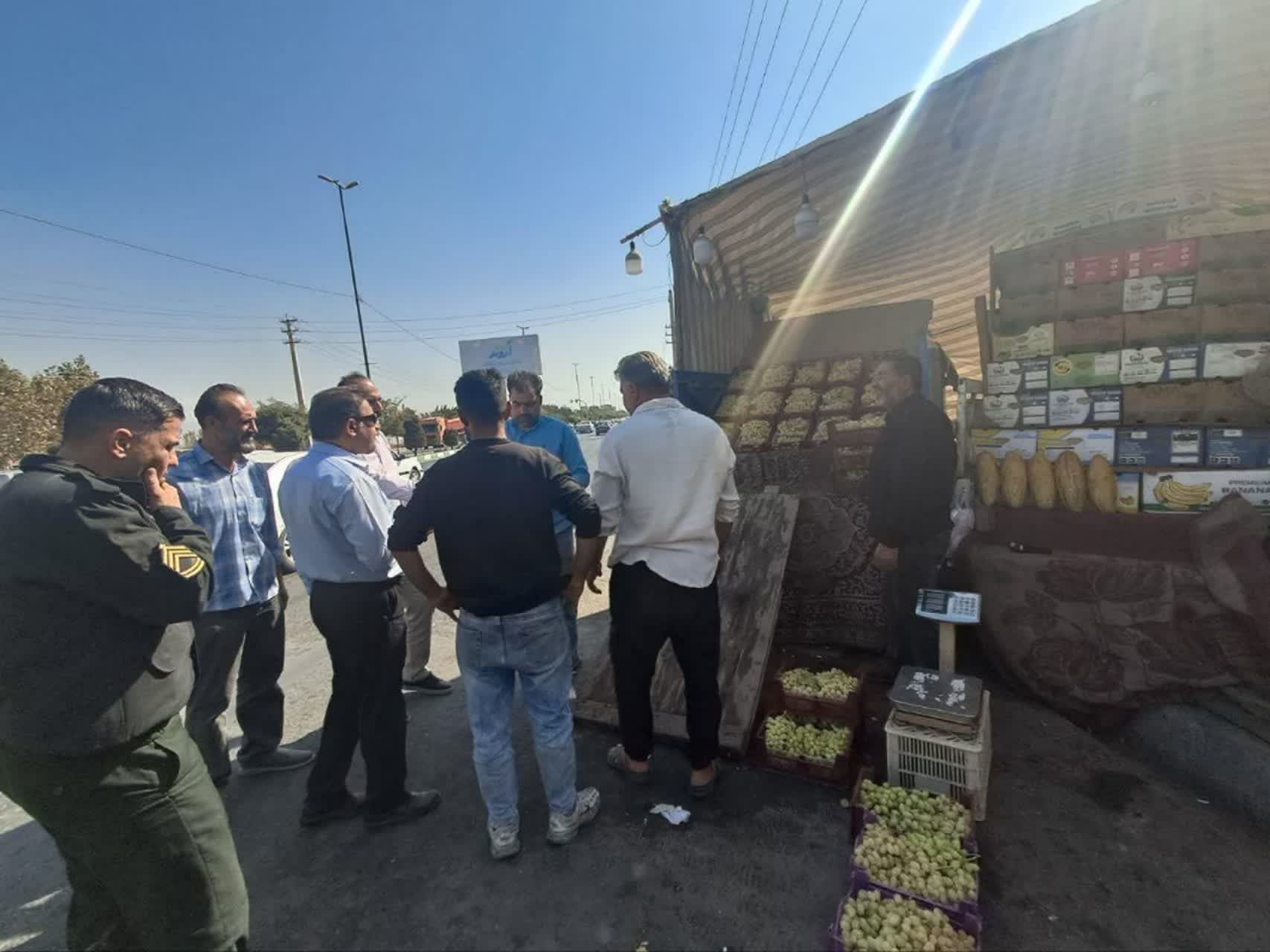 شهرداری هشتگرد برخورد با سد معبر را تشدید کرد