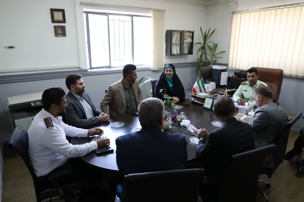 🔰هفته نیروی انتظامی فرصتی برای تجلیل از زحمات سبزپوشان فراجا شهرستان ساوجبلاغ