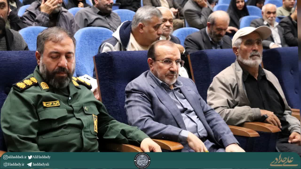 محفل انس و الفت پیشکسوتان سپاه پاسداران نواحی ساوجبلاغ، نظرآباد، طالقان و چهارباغ برگزار شد