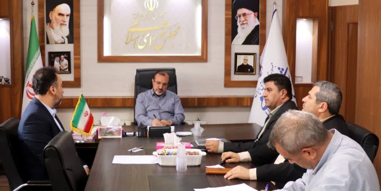 دیدار مدیر ادارهکل آموزشوپرورش استان البرز با علی حدادی دیدار مدیر ادارهکل آموزشوپرورش استان البرز با علی حدادی